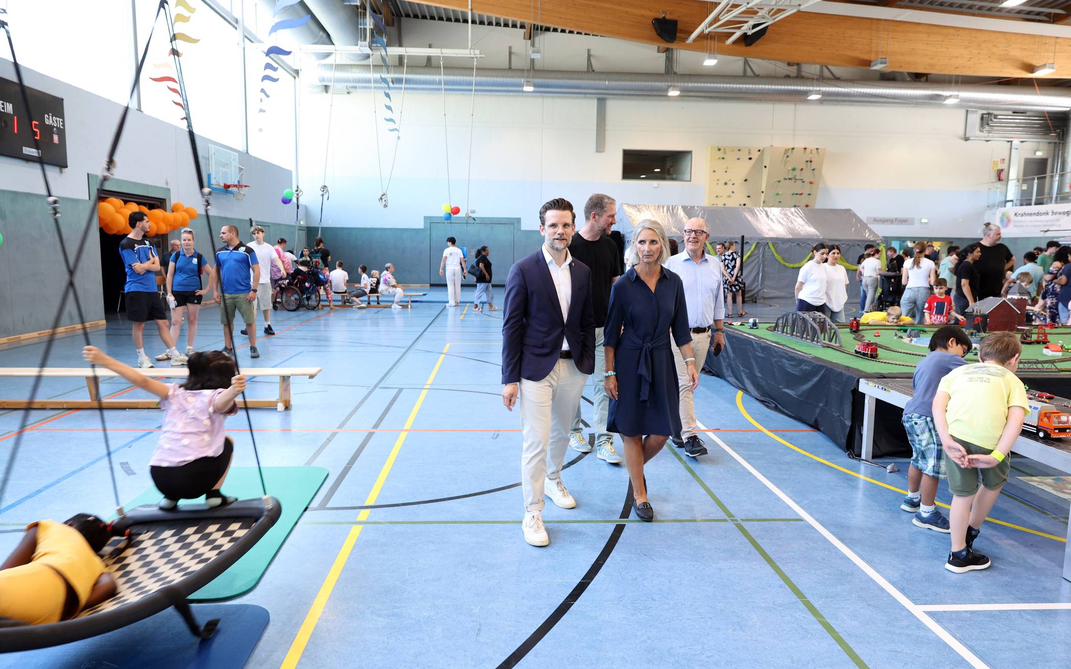 Oberbürgermeister Felix Heinrichs und die Beigeordnete