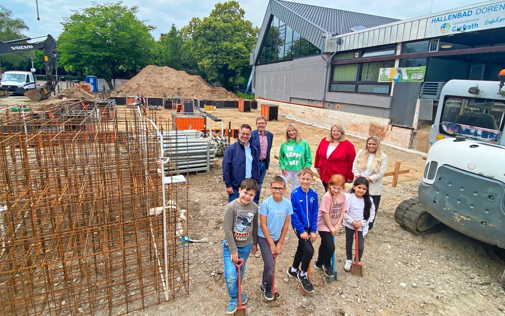 Neue Multifunktionshalle entsteht am Hallenbad 