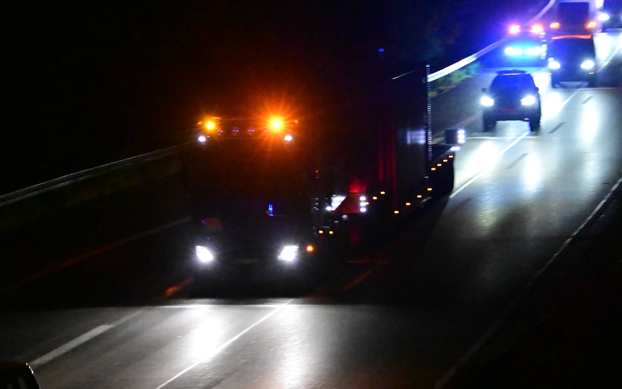 Nächtlicher Castor-Transport auf der A 57