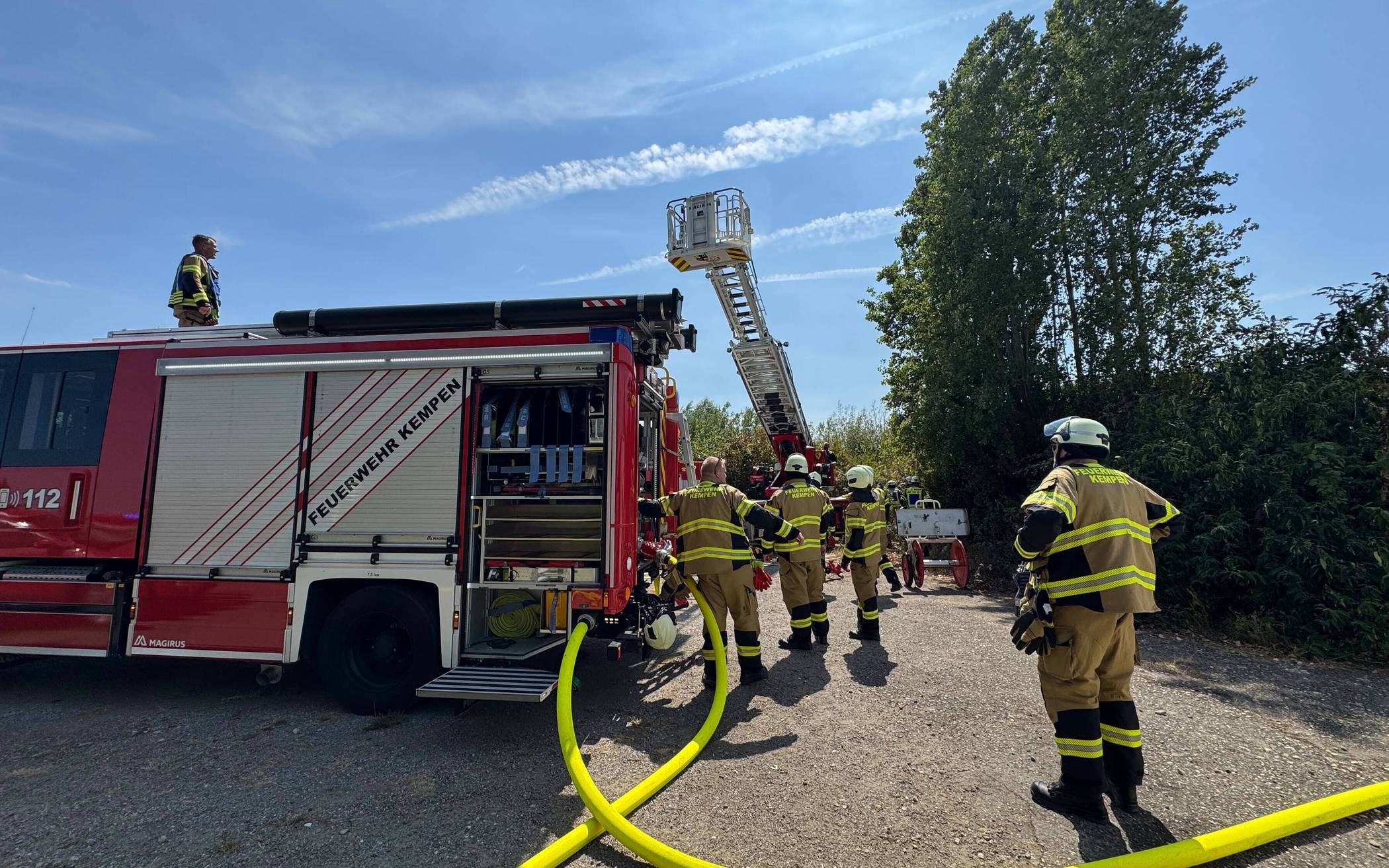 Kempen-St. Hubert: Brand am Königshüttesee