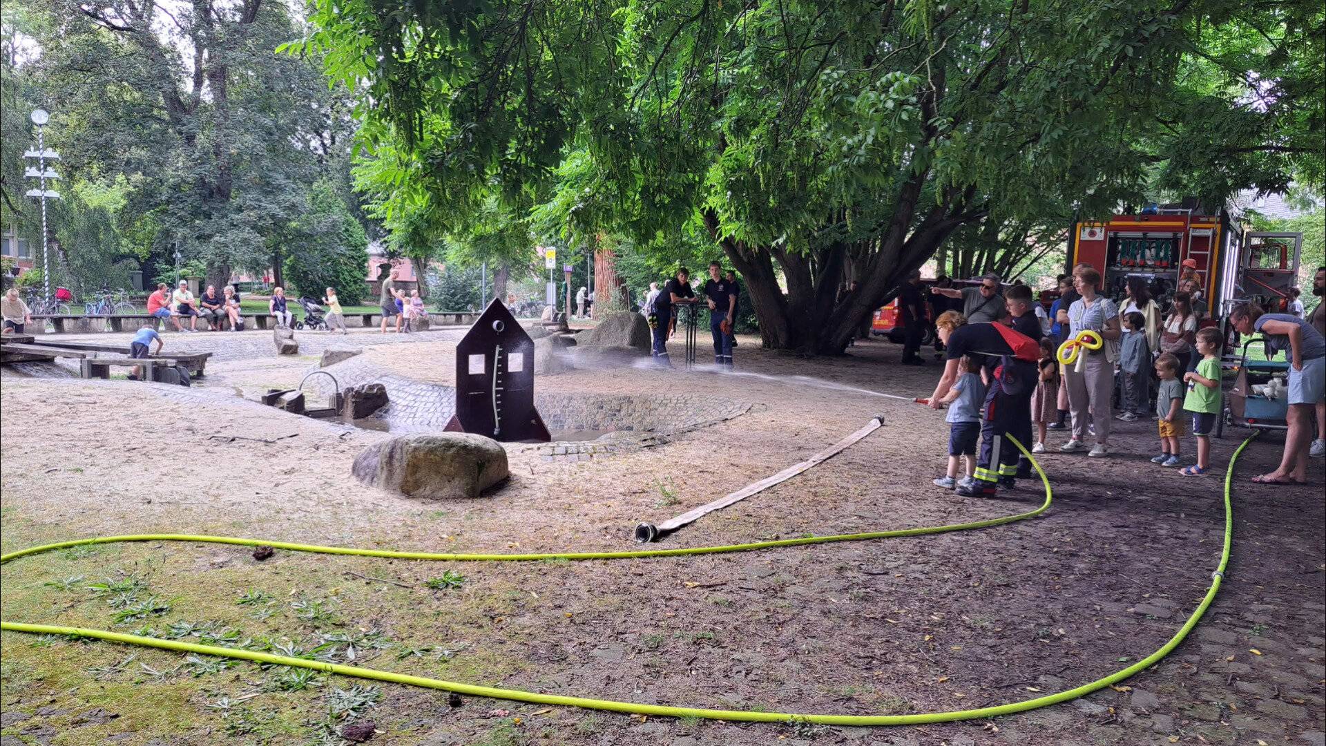 Am Sonntag, 30. August, ist wieder Kinderfest auf der Schlosswiese von Schloss Wickrath.