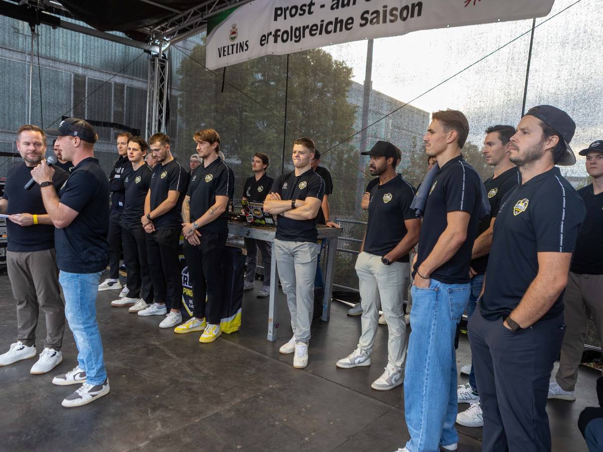 Saisoneröffnung der Krefeld Pinguine 2026 - Teil 2
