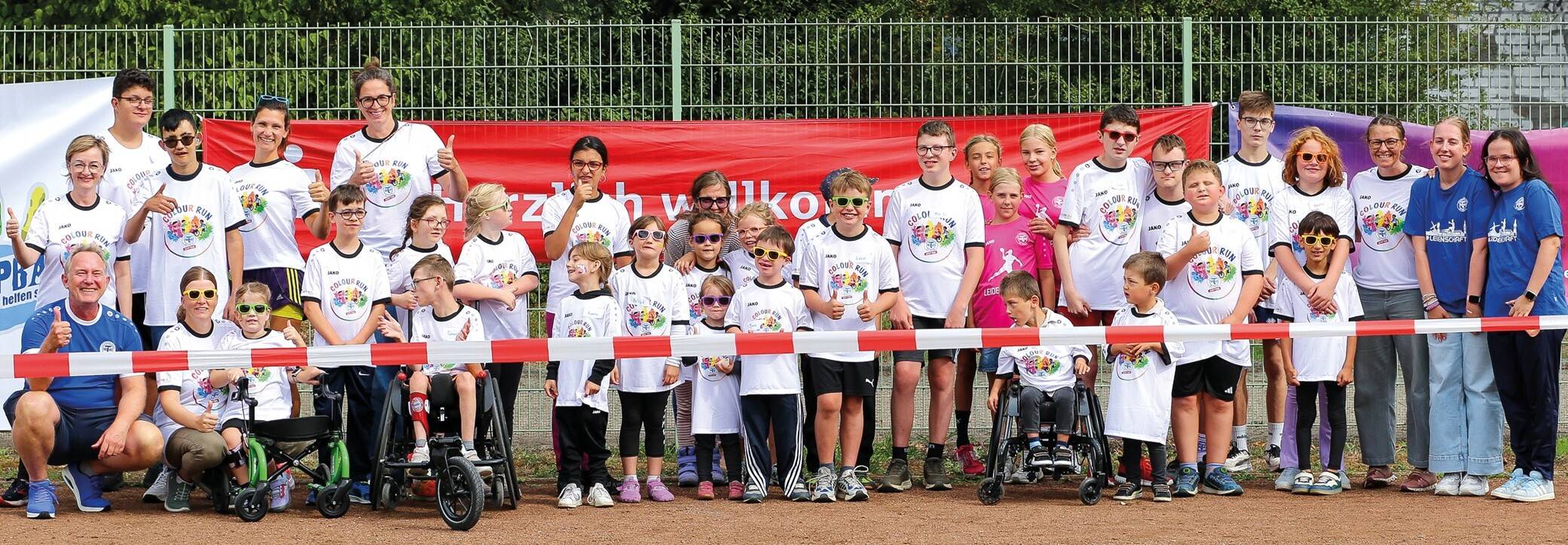  Glückliche Gesichter am Start des ersten Colour Run: Die Turnerschaft St. Tönis möchte den Inklusionsgedanken auf alle Abteilungen ausweiten und mehr entsprechende Angebote machen. 