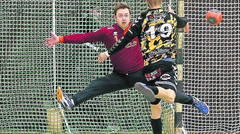 Sebastian Brysch, hier im Duell mit seinem Ex-Kollegen Sven Upietz, will in Zukunft kürzer treten.