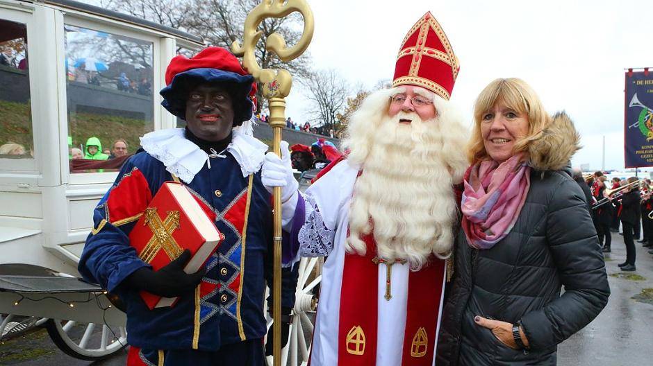 Sinterklaas kam per Kutsche