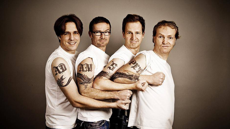 Adam’s Pet alias Michael Hanhart, Martin Morsch, Carsten Bolk und Hans Lammert rocken — nein: poppen noch einmal die Bühne.