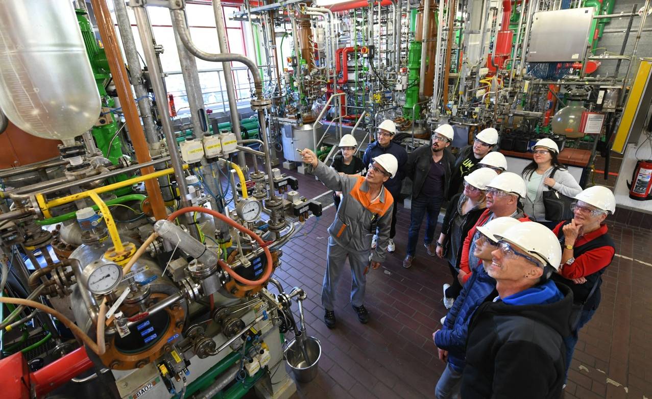  Ausbildung, Werkfeuerwehr und Kläranlage: Auf insgesamt 40 Bustouren konnten die Besucher den Chempark hautnah erleben. 