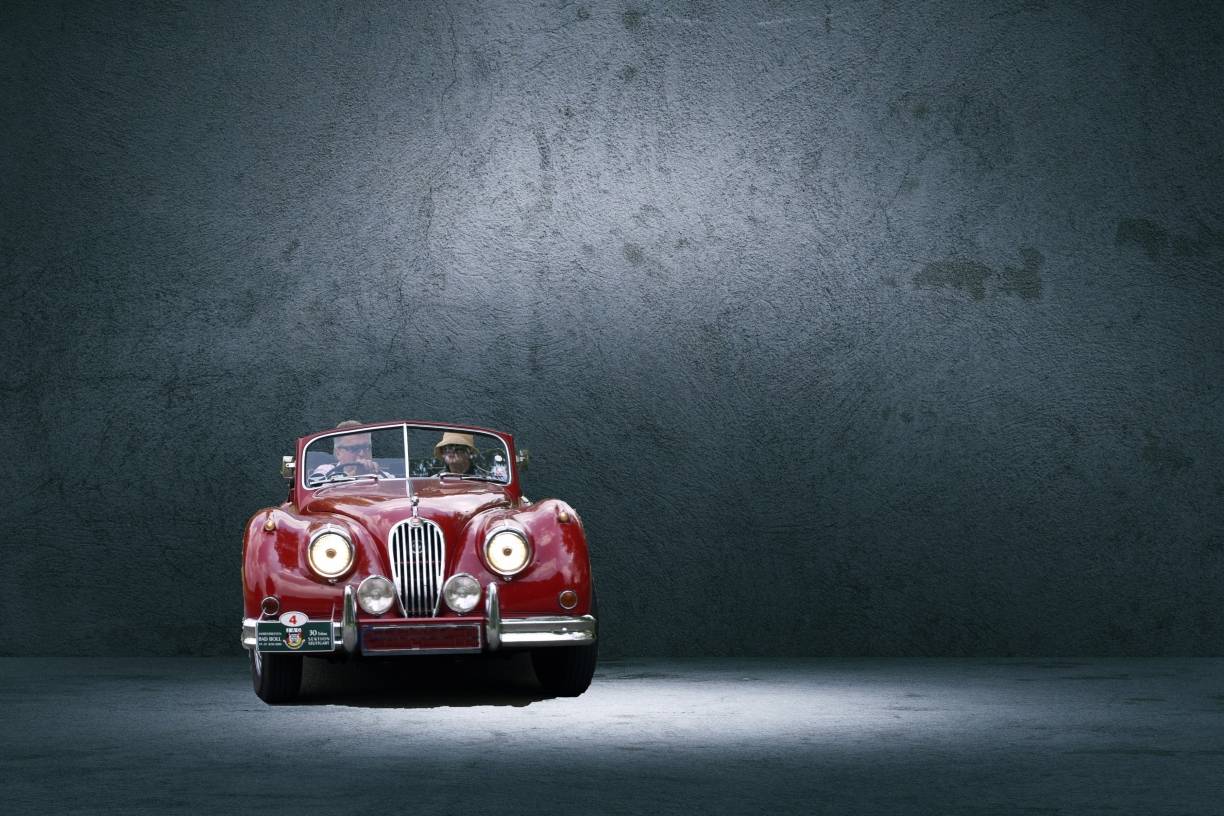  Ingrid Stermann, Vorsitzende des gemeinnützigen Vereins „Engel gibt es überall“, ist eine von sechs Künstlerinnen, die ihre Werke im Jagdschloss Greiffenhorst ausstellen. 