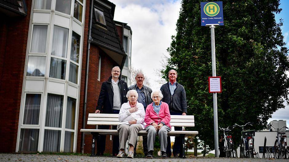  Da die Schein-Haltestelle auf dem Gelände des Wohnstiftes liegt, gehen DVG und Heimleitung davon aus, dass hier keine „Normal-Fahrgäste“ auf einen Bus warten werden. 