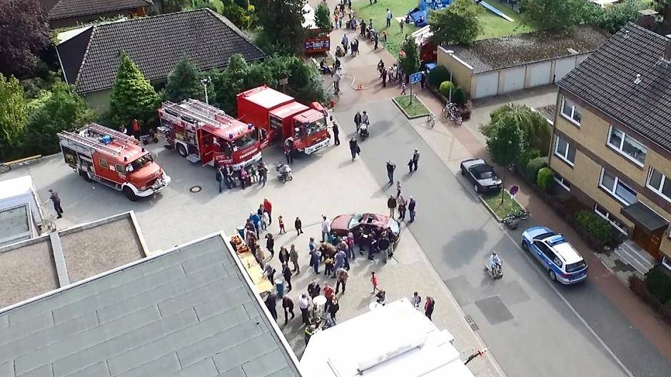 Feuerwehr „zum Anfassen“ gibt es beim Brandschutztag des Löschzugs Repelen am Samstag, 8. September, von 11 bis 18 Uhr am Gerätehaus (Am Jungbornpark 214).