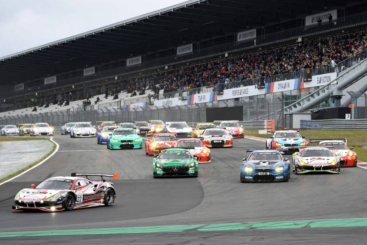 Zweiter Platz für Frikadelli Racing