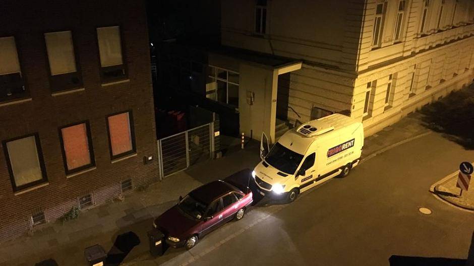  ... und Nachtzeit rauben den Anwohnern den letzten Nerv auf der Dammstraße. 