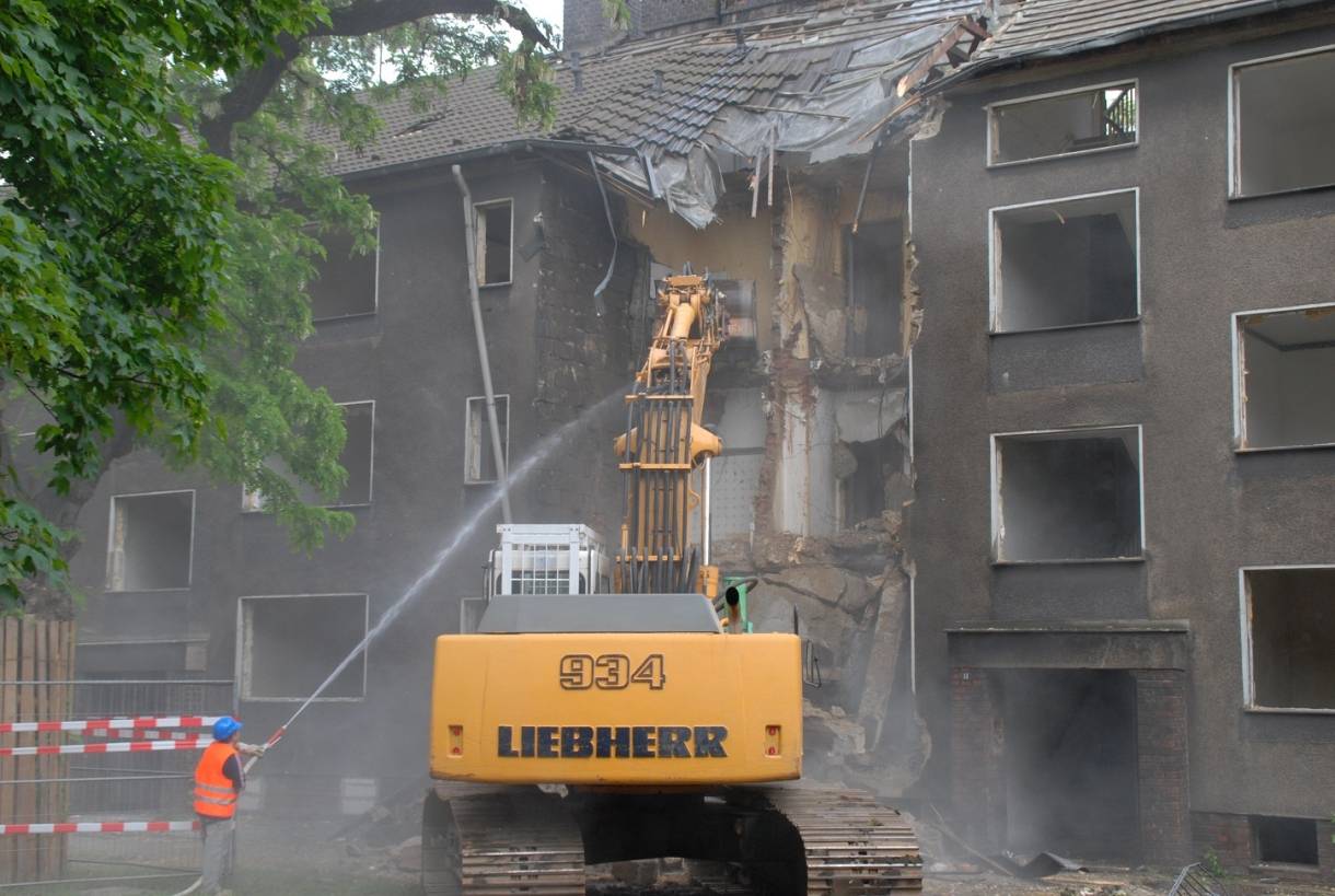 Stadt plant den Ankauf von Schrottimmobilien