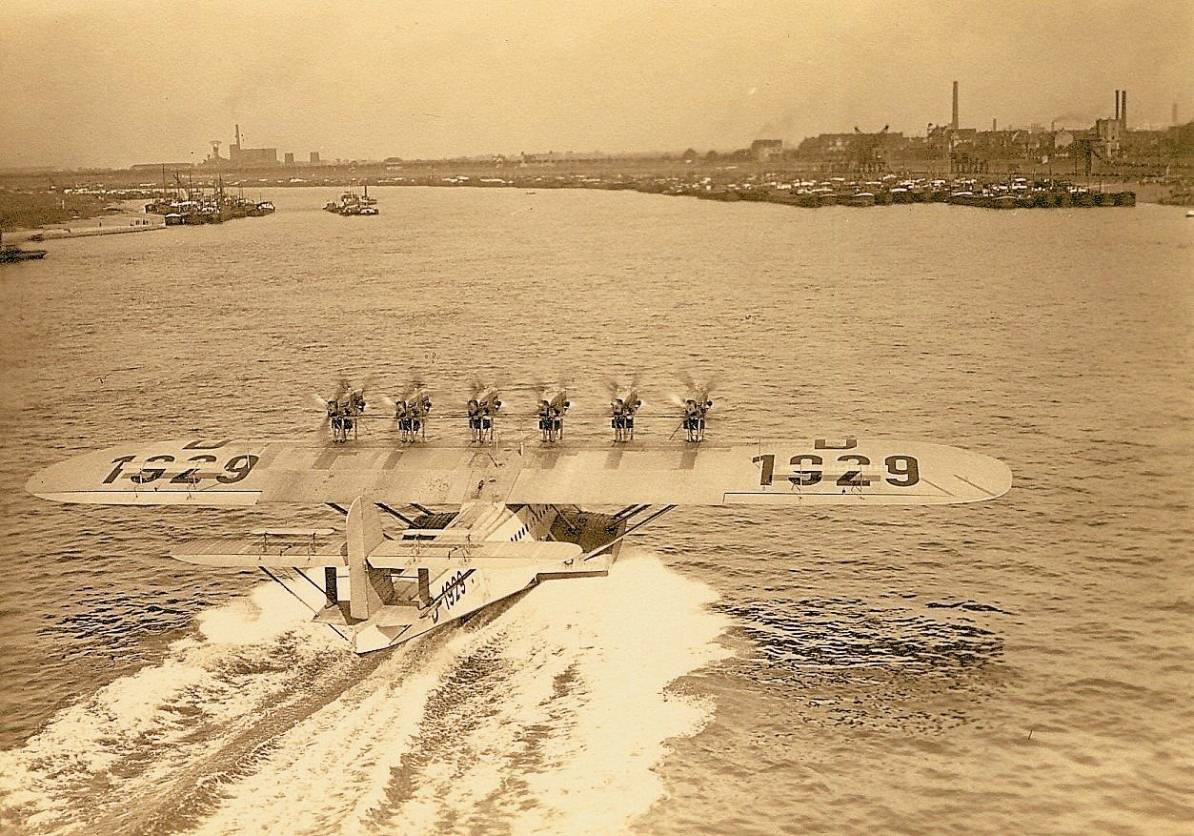 Nach einer Woche in Homberg flog die Dornier-X am 13. September 1932 weiter.