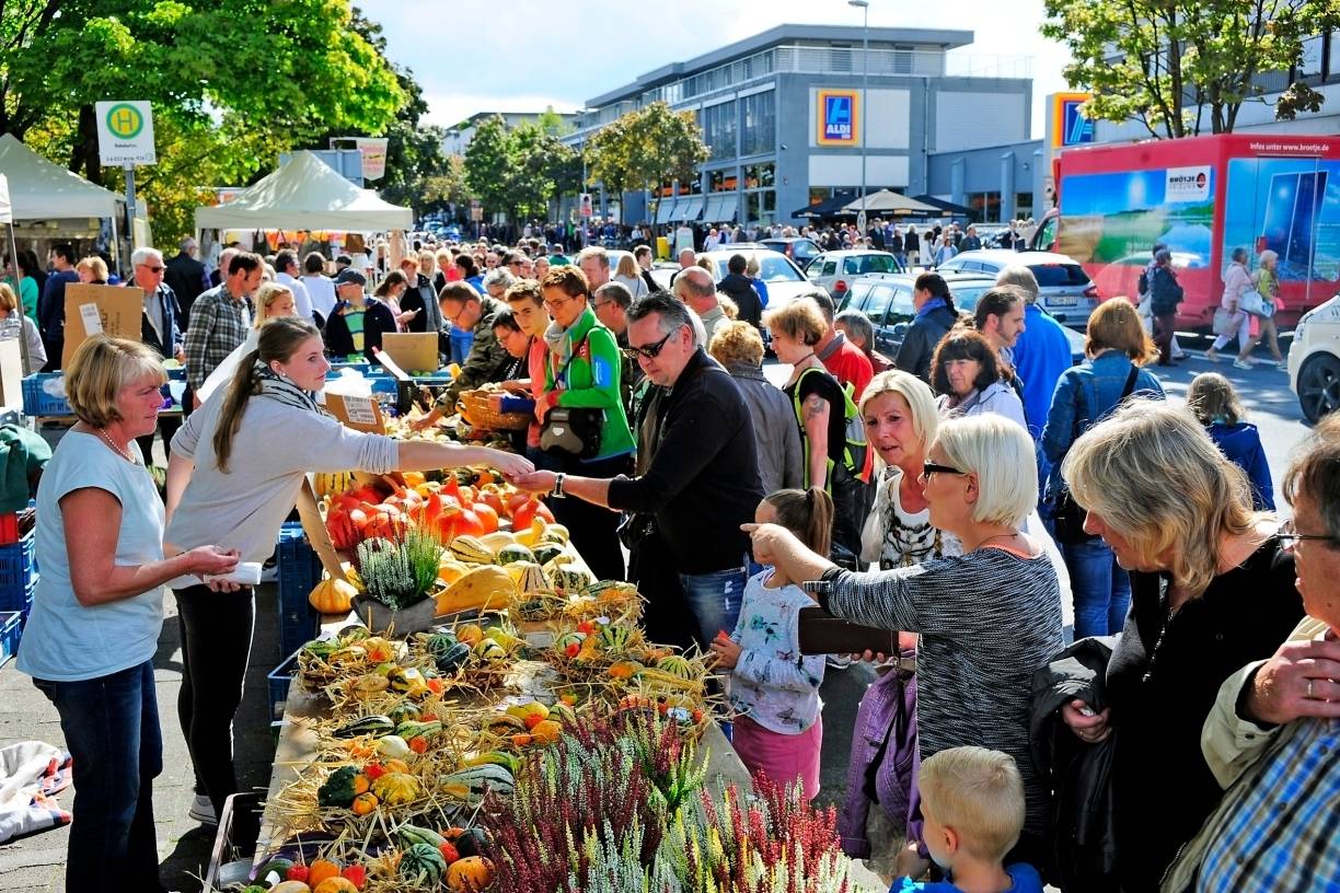 Am 16. September wird in Kapellen-Mitte wieder einiges los sein: Das Apfelfest ist ein wahrer Publikumsmagnet und gleichzeitig Volksfest und Familientreffen.