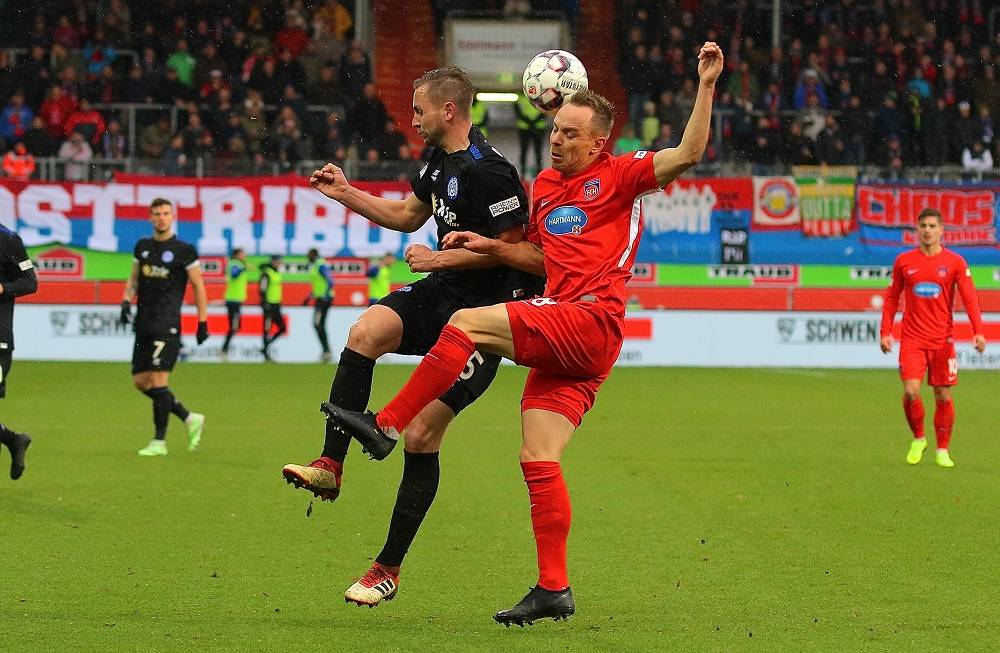 John Verhoek sah gegen seine Ex-Kollegen kein Land.