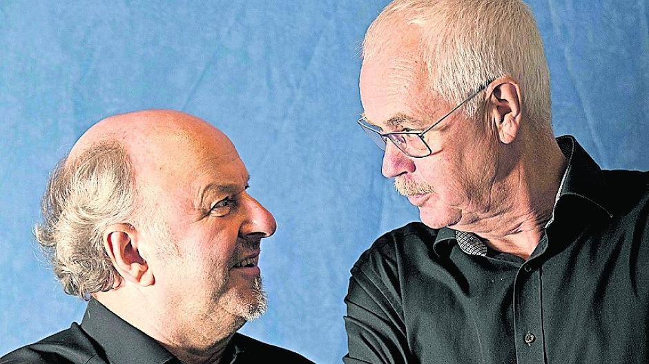 Richard Caelers (r.) lädt erneut mit Künstler Uwe Peters zur gemeinsamen Adventsausstellung ein.