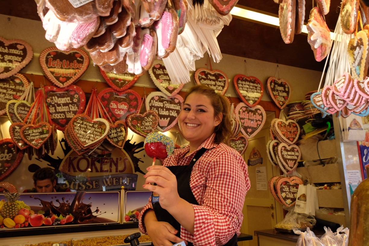 „Drifting Coaster", „Spuk" und „Crazy Coaster" erstmals dabei: 124 Geschäfte bei Krefelder Herbstkirmes auf dem Sprödentalplatz