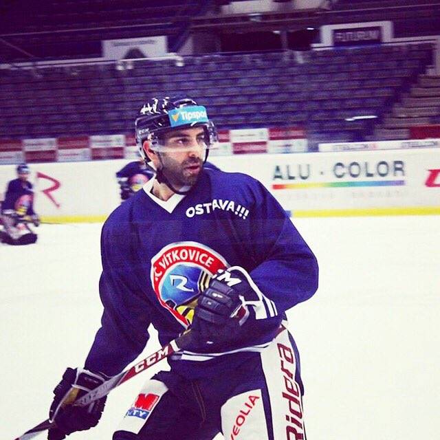 Pinguine verpflichten Samson Mahbod