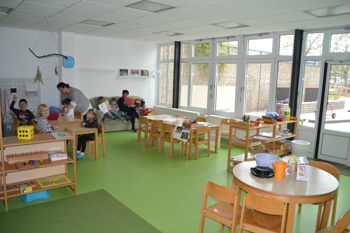  Helle und moderne Gruppenräume. 