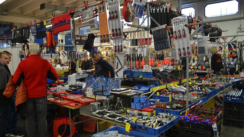 Werkzeug für Reparatur und Restauration gab es an verschiedenen...