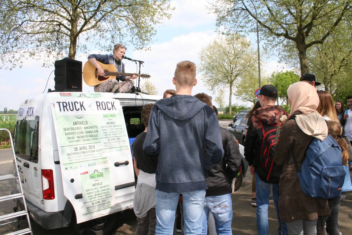 Indoorfestival für den guten Zweck: Neun Acts beim Hall of Rock - jetzt Tickets sichern!