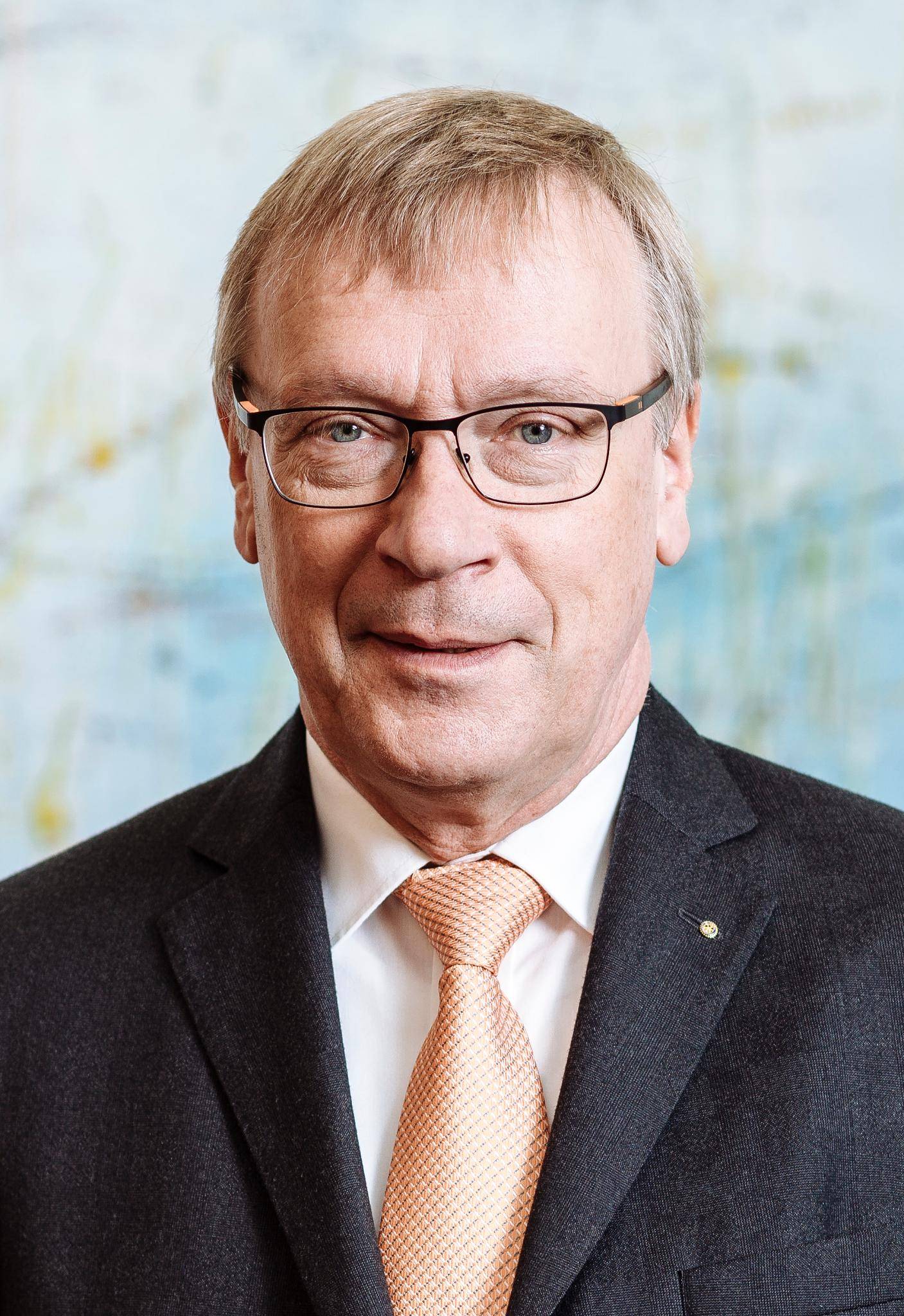  IHK-Präsident Burkhard Landers 
