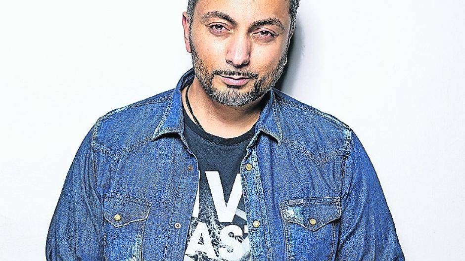 Comedian Özgür Cebe kommt nach Viersen.