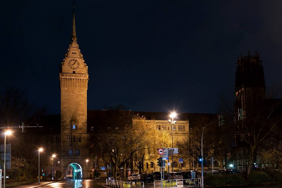  Die Beleuchtung am Duisburger Rathaus wird am 24. März zwischen 20.30 und 21.30 Uhr ausgeschaltet. 