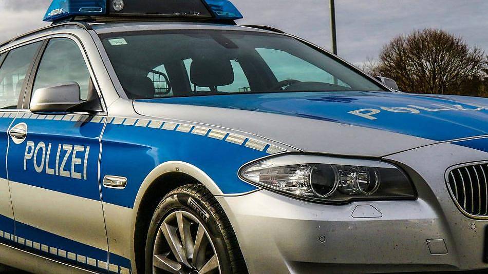 Polizistin (23) auf Wache angegriffen
