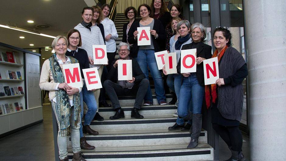 Streitschlichter suchen, nun ja, Streit