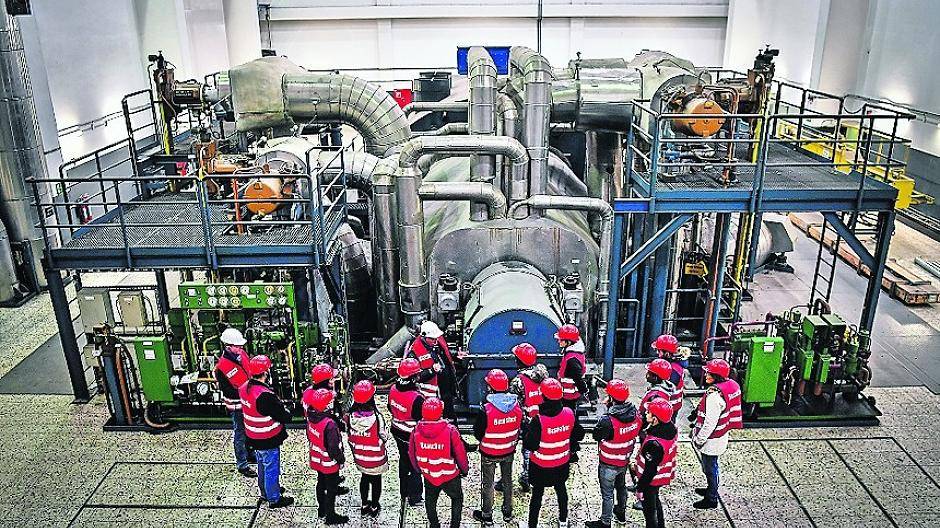  Am Sonntag gibt es die letzte Gelegenheit, die riesigen Turbinen und Generatoren im Stadtwerke-Kraftwerh zu sehen. 