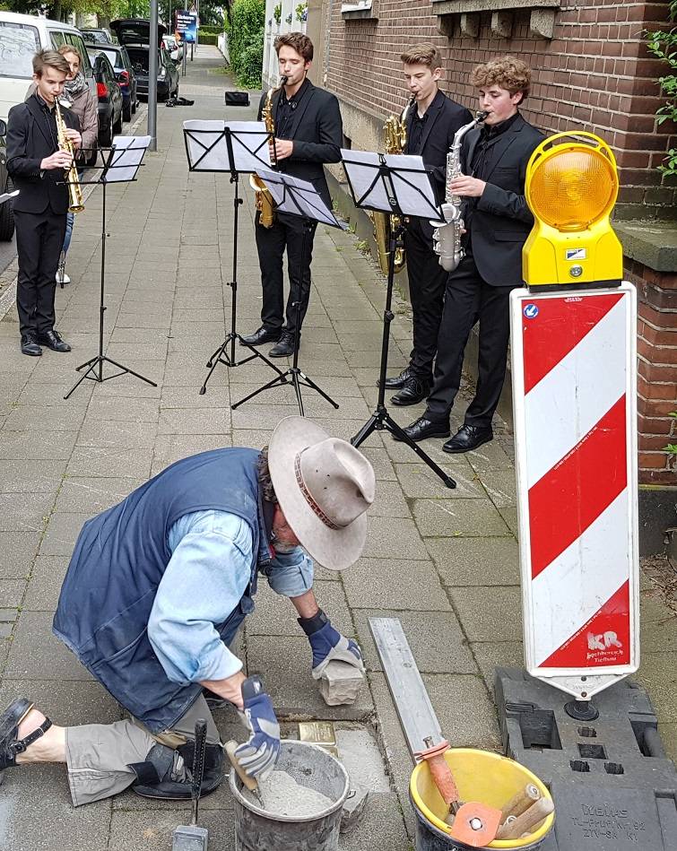 Neue Stolpersteine in Krefeld