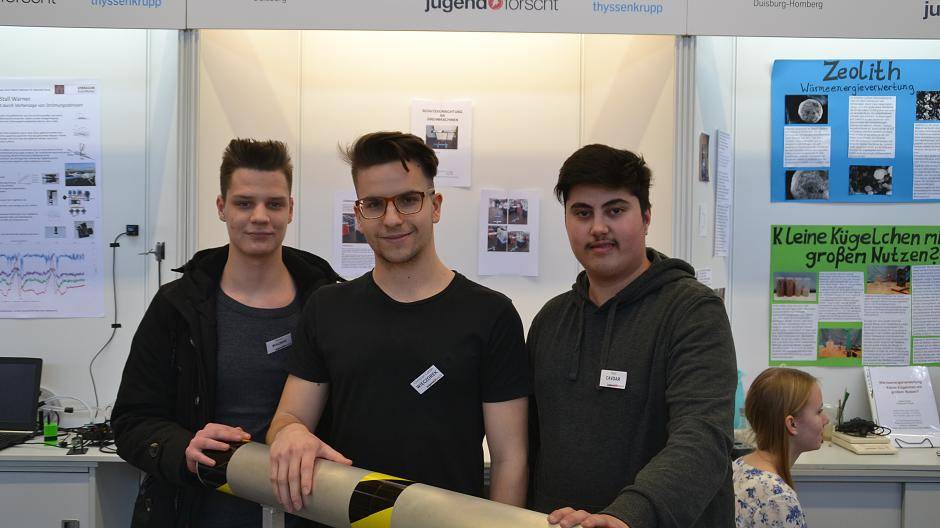 Einfach nur ein Rohr - doch man muss drauf kommen: Kevin Wagner, Christian Cantin...