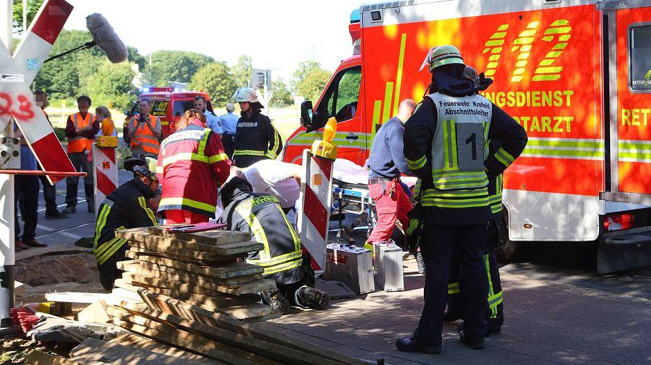 Der 85-Jährige Radler stürzte in die Baugrube