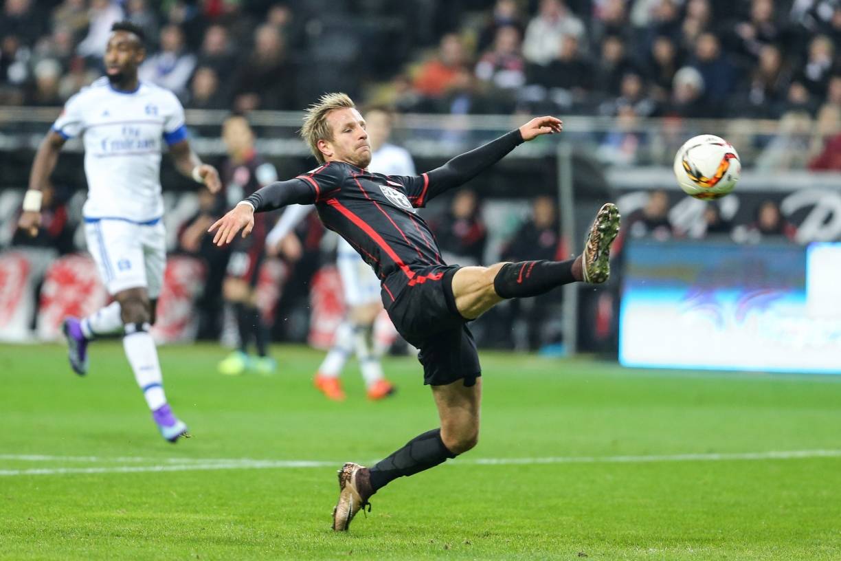 Morgen beginnt das Abenteuer Profifußball