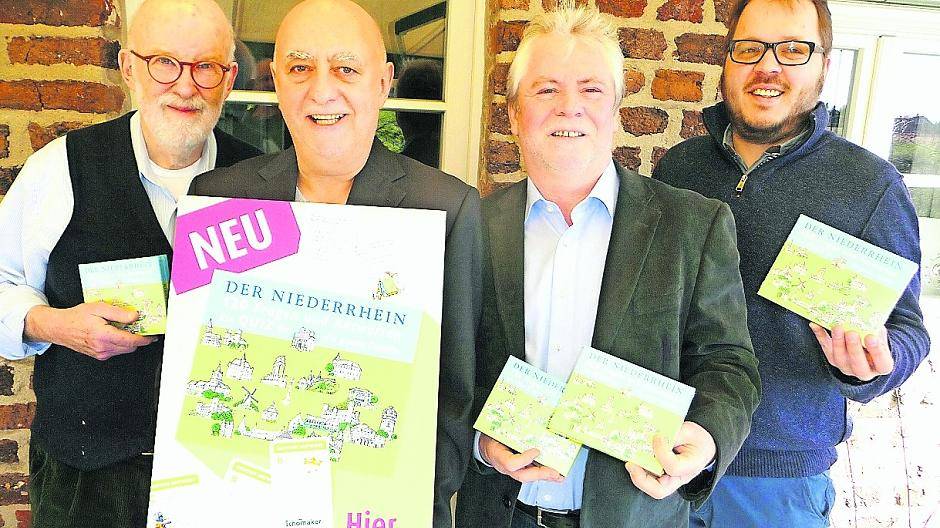  Die „Väter“ des Niederrhein-Quiz“ (von links): Illustrator Jürgen Pankarz, Detlef Herchenbach, Roland Busch und Henning Lindeke. 