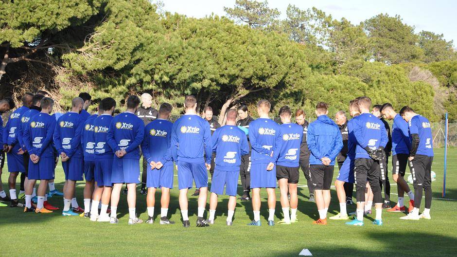 Kurze Besprechungsrunde vor dem...