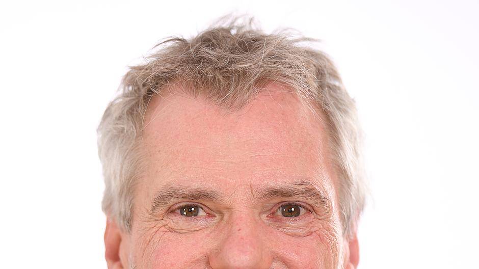  Auch privat achtet der studierte Diplom-Sozialwirt und Psychotherapeut auf die nötige Work-Life-Balance: Mit Jogging, Fitness, Kunst und Reisen findet er einen Ausgleich zu seiner vielschichtigen Arbeit.  