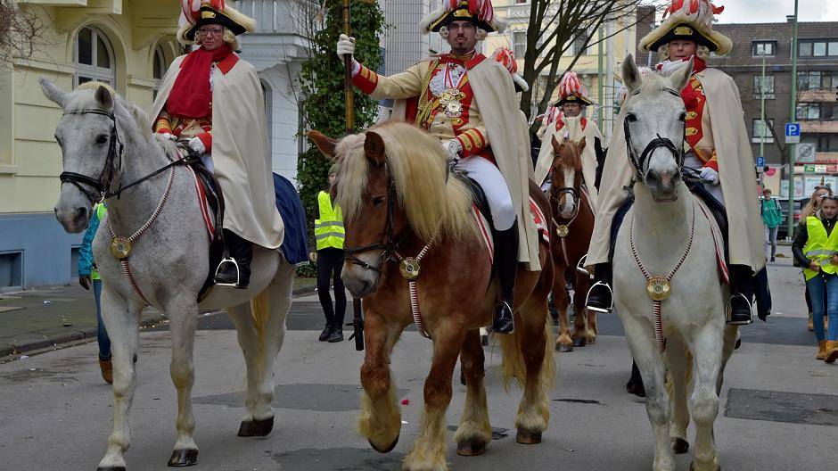 Rosenmontag war in Duisburg ein närrisches Fest