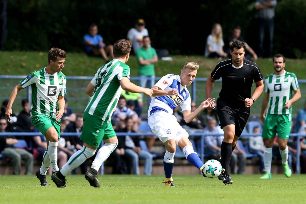 Lukas Daschner, hier beim Testspiel im Sommer gegen Speldorf, hofft auf weitere Zweitligaeinsätze in der Rückrunde.