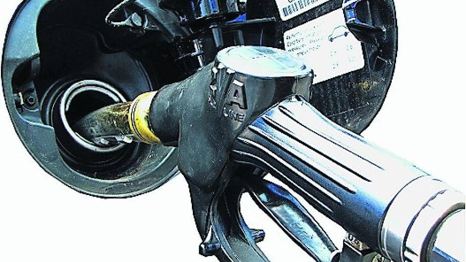  Foto oben: pixabay.com/ Archivfoto unten: Reiner Sturm/ pixelio.de 