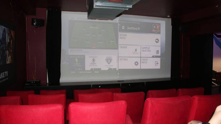 Die Kinoleinwand wird zum virtuellen...