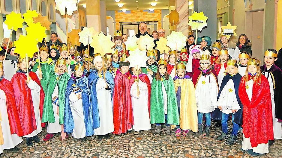Sternsinger brachten Segen auch in das Kreishaus