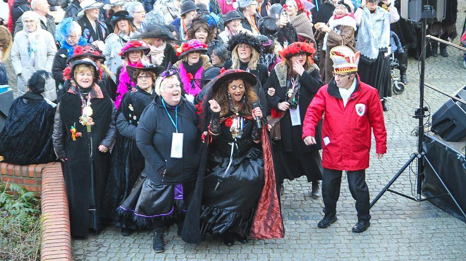 Niemand kann die Möhnen...