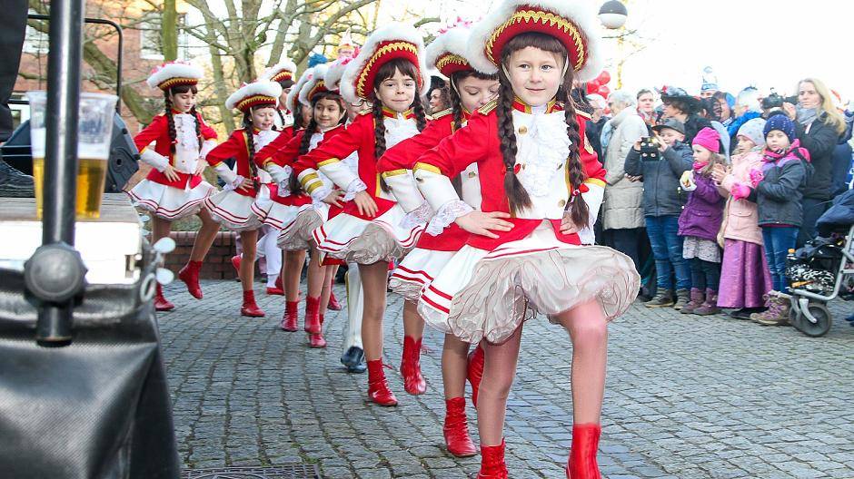 Auch die Kleinsten feiern in Neukirchen-Vluyn an Altweiber...