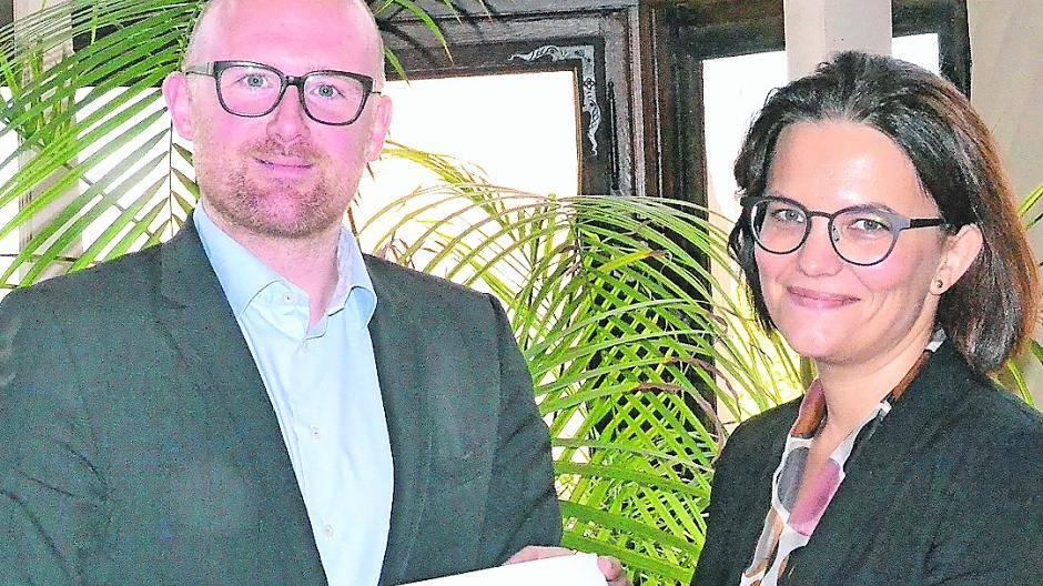  Oberbürgermeister Sören Link und Stadtkämmerin Professor. Dr. Dörte Diemert stellten den Haushaltsentwurf für das Jahr 2018 vor. 