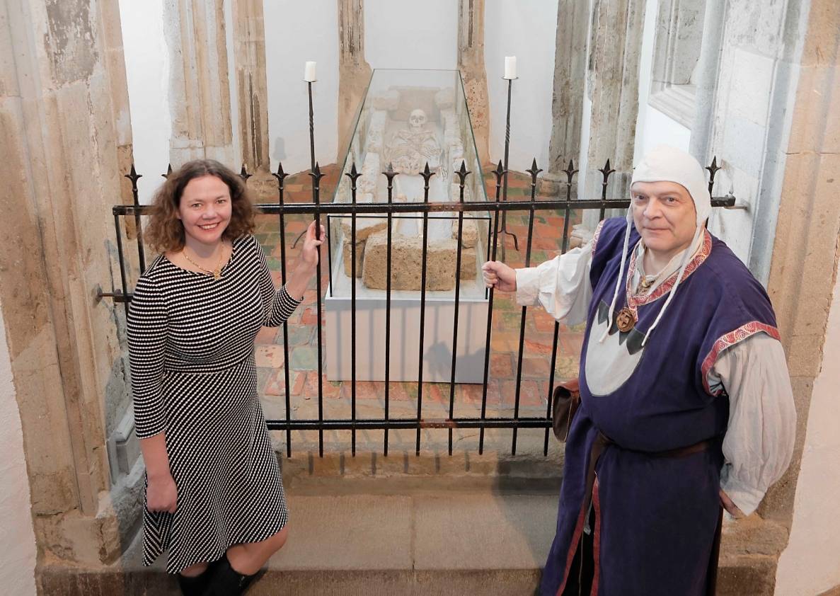 Ein Schutzgitter fürs Ritter-Skelett