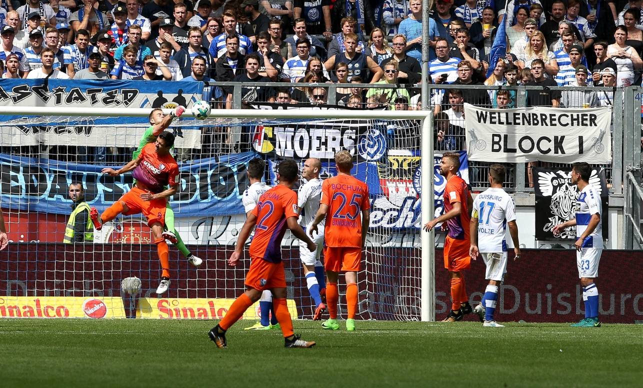  Die Defensive um Mark Flekken war stark, musste in Durchgang zwei aber kräftig beißen. 