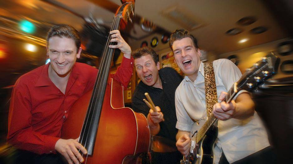  Colly and the Steamrollers werden mit Rock’n’Roll und Rockabilly noch einmal die Vergangenheit aufblühen lassen. 
